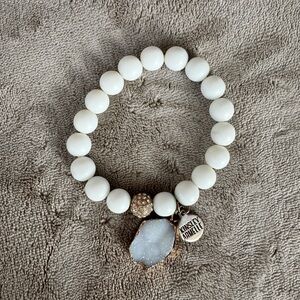 Kinsley Armelle White Beaded Bracelet with Gold & Natural Stone Charm